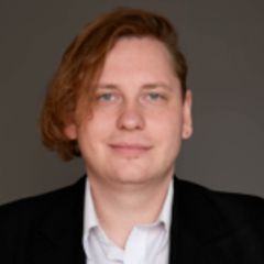 Панов Артем