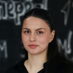Пуладова Эсли